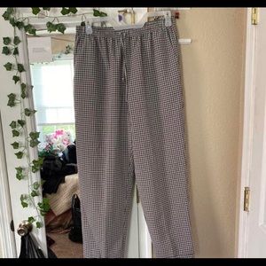 black & white plaid pants 𖡼.𖤣𖥧